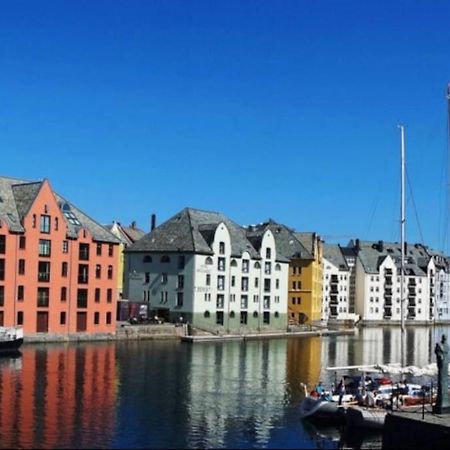 Free Parking Space, 2 Bed Room, Short Walk To Brosundet Ålesund Dış mekan fotoğraf