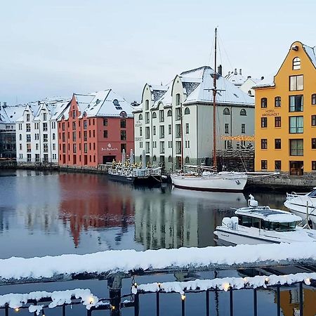Free Parking Space, 2 Bed Room, Short Walk To Brosundet Ålesund Dış mekan fotoğraf