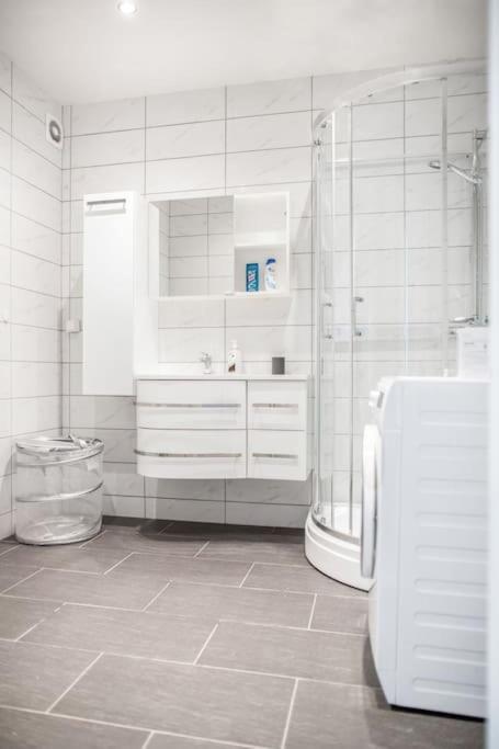 Free Parking Space, 2 Bed Room, Short Walk To Brosundet Ålesund Dış mekan fotoğraf
