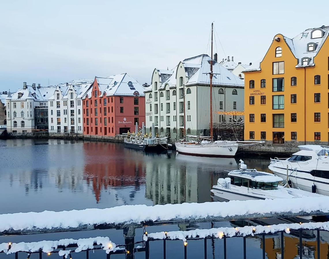 Free Parking Space, 2 Bed Room, Short Walk To Brosundet Ålesund Dış mekan fotoğraf